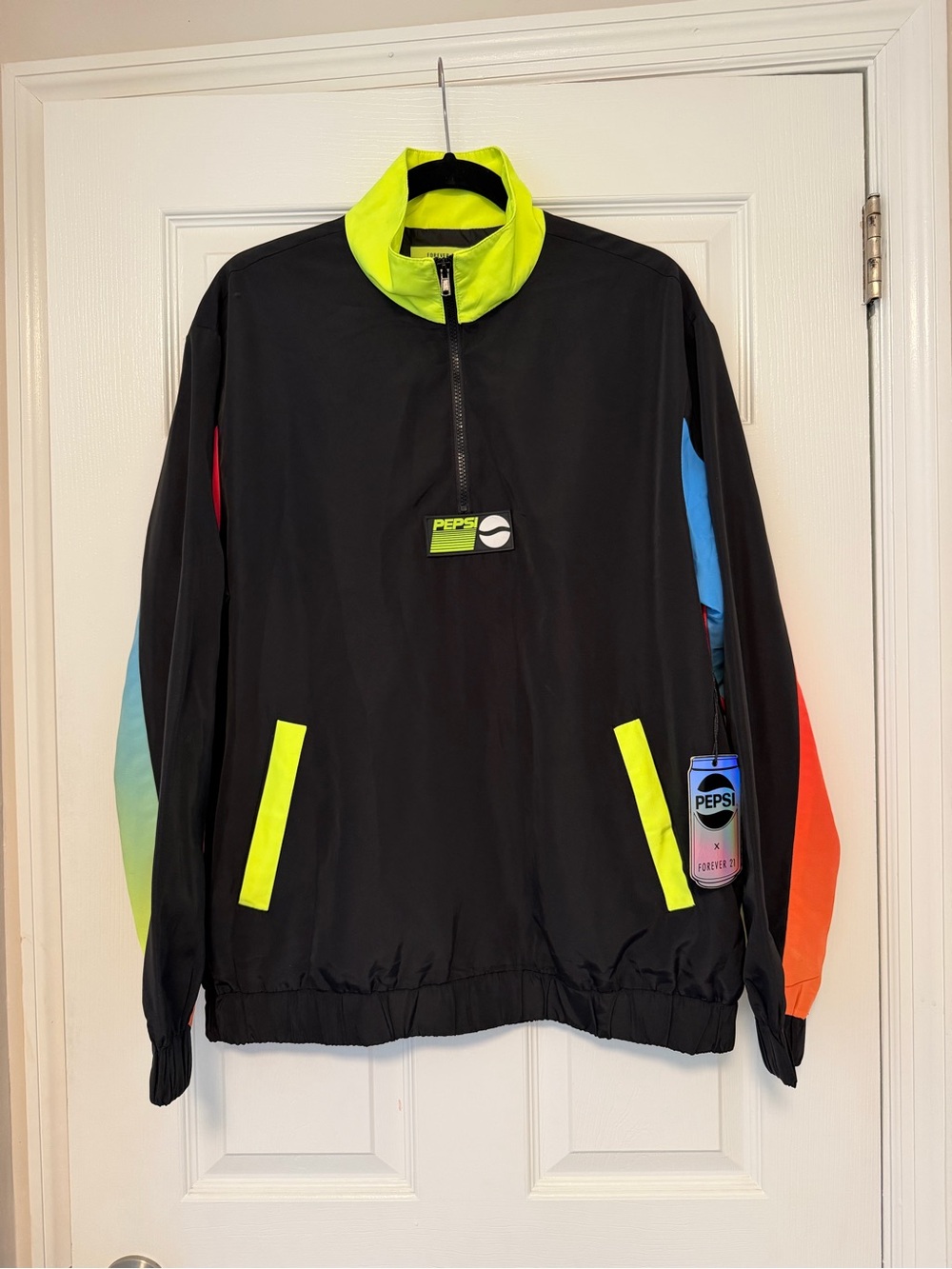 BRAND NEW WITH TAGS Forever 21 x Pepsi Limited Edition Collection Windbreaker